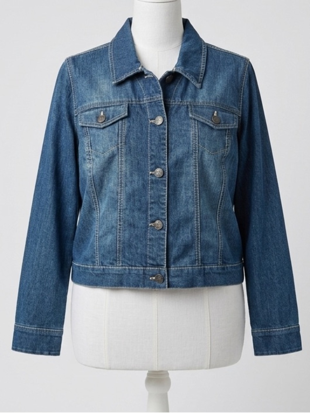 Nine West Vintage America Denim Trucker Jacket Medium Blue Wash Size Large
